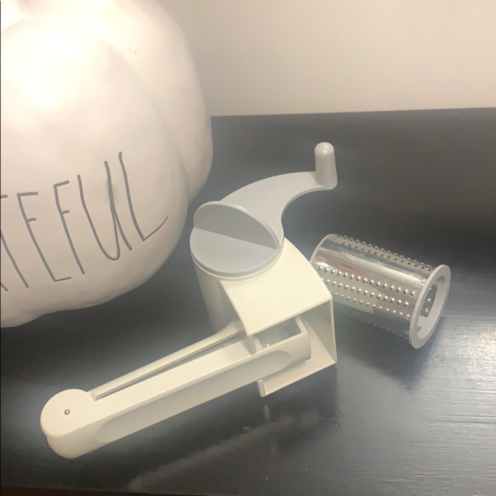 Pampered Chef Cheese Grater